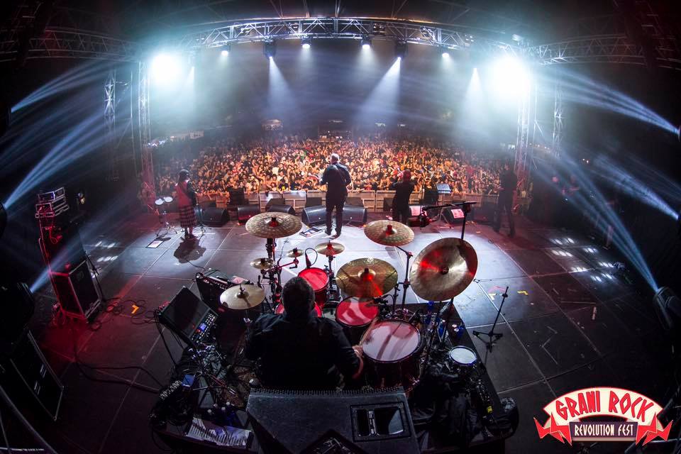Vendetta y Sínkope llenan el campo de fútbol en la fiesta de bienvenida de Granirock