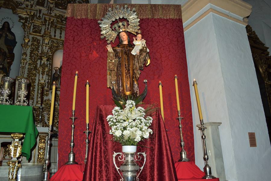 La Parroquia celebra la Santa Misa en honor a la Virgen del Carmen por su festividad