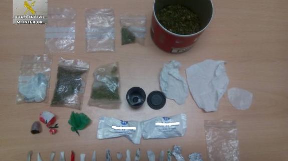La Guardia Civil elimina un punto de venta de drogas en el Valle del Jerte