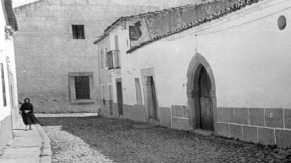 Un recorrido nocturno por la Villa de Arroyo