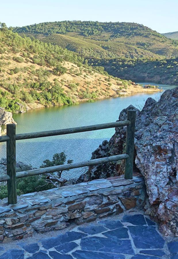 Amanece en el parque de Monfragüe