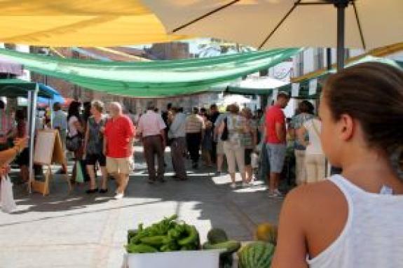 La ‘V Feria del Huerto de Tentudía’ se celebra mañana en la Plaza de Triana