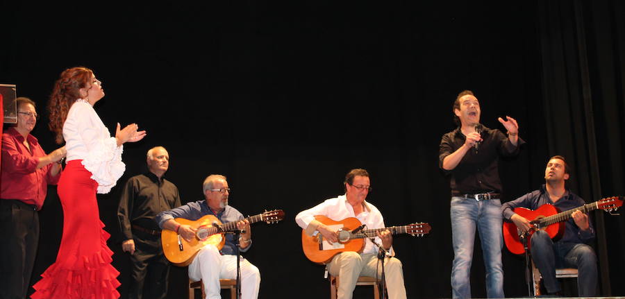 El Cine Teatro fue testigo de un espectáculo flamenco con mucho ‘arte’ que congregó a cerca de 300 personas