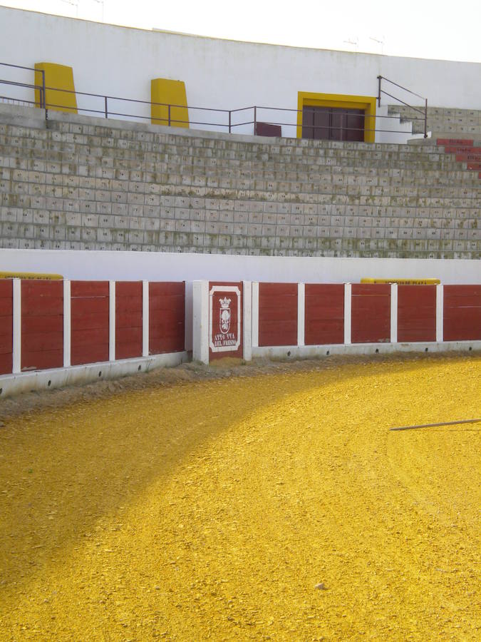 Un festejo taurino y la actuación de María del Carmen González platos fuertes del viernes de feria