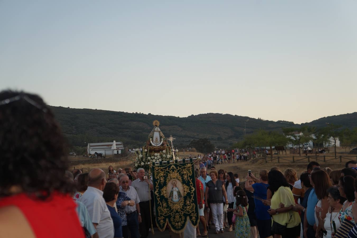 Recibida por un pueblo fervoroso, La Virgen de Consolación llega al pueblo para vivir con sus hijos los próximos nueve días.