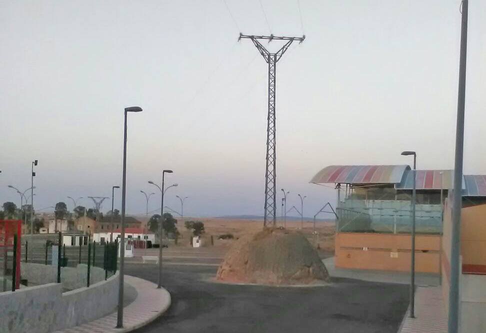 Arrancan las obras para la eliminación de la torreta eléctrica del ferial