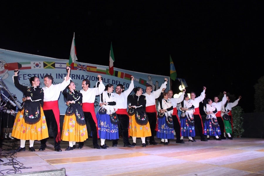 Moncovil actúa esta noche en el Festival Autonómico de Folclore 'Bonifacio Gil' en el marco de las Fiestas de Mérida