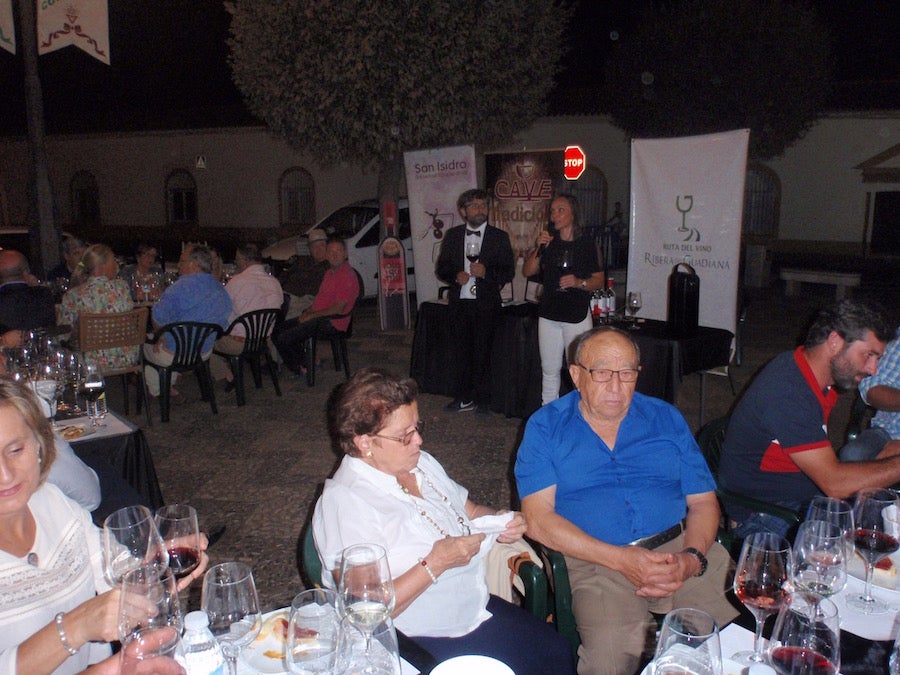 'Entre vinos y risas' repite esta noche en la Fiesta de la Vendimia