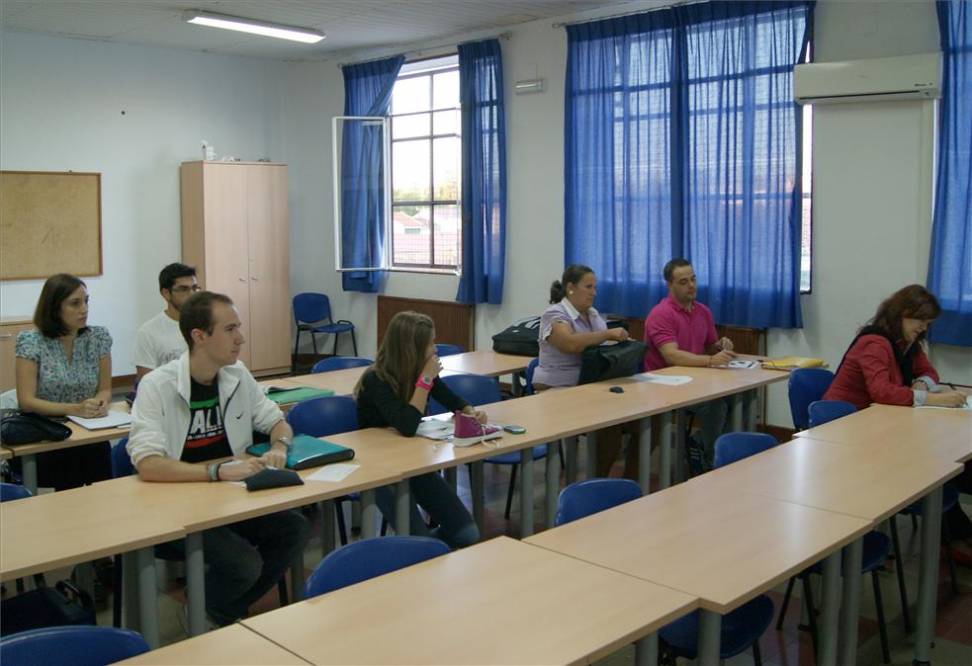 El Centro de Adultos 'El Pilar' hace pública su oferta formativa para el curso 2016/17