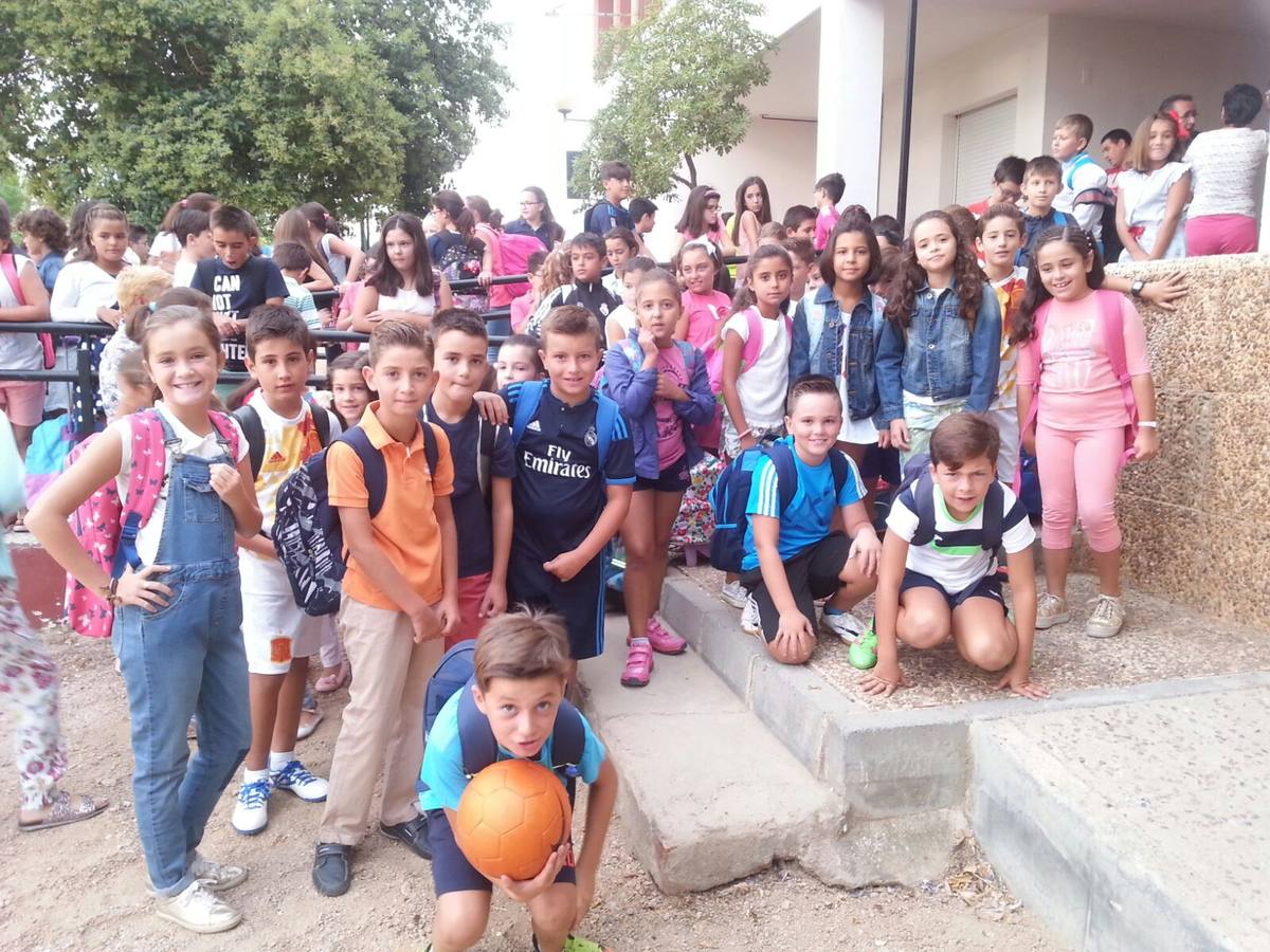 Normalidad en el arranque del curso escolar en Campanario