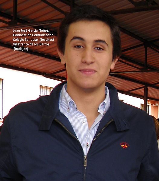 Juan José García Núñez, del Colegio San José, recibe el Premio Extraordinario de Bachillerato 2015/16