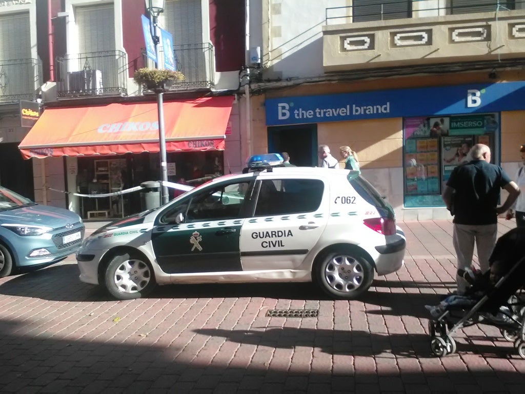 Se llevan la caja fuerte de la céntrica agencia de viajes B the travel brand