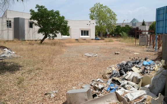 Terminar de construir la Casa de la Mujer de Badajoz costará 730.678 euros