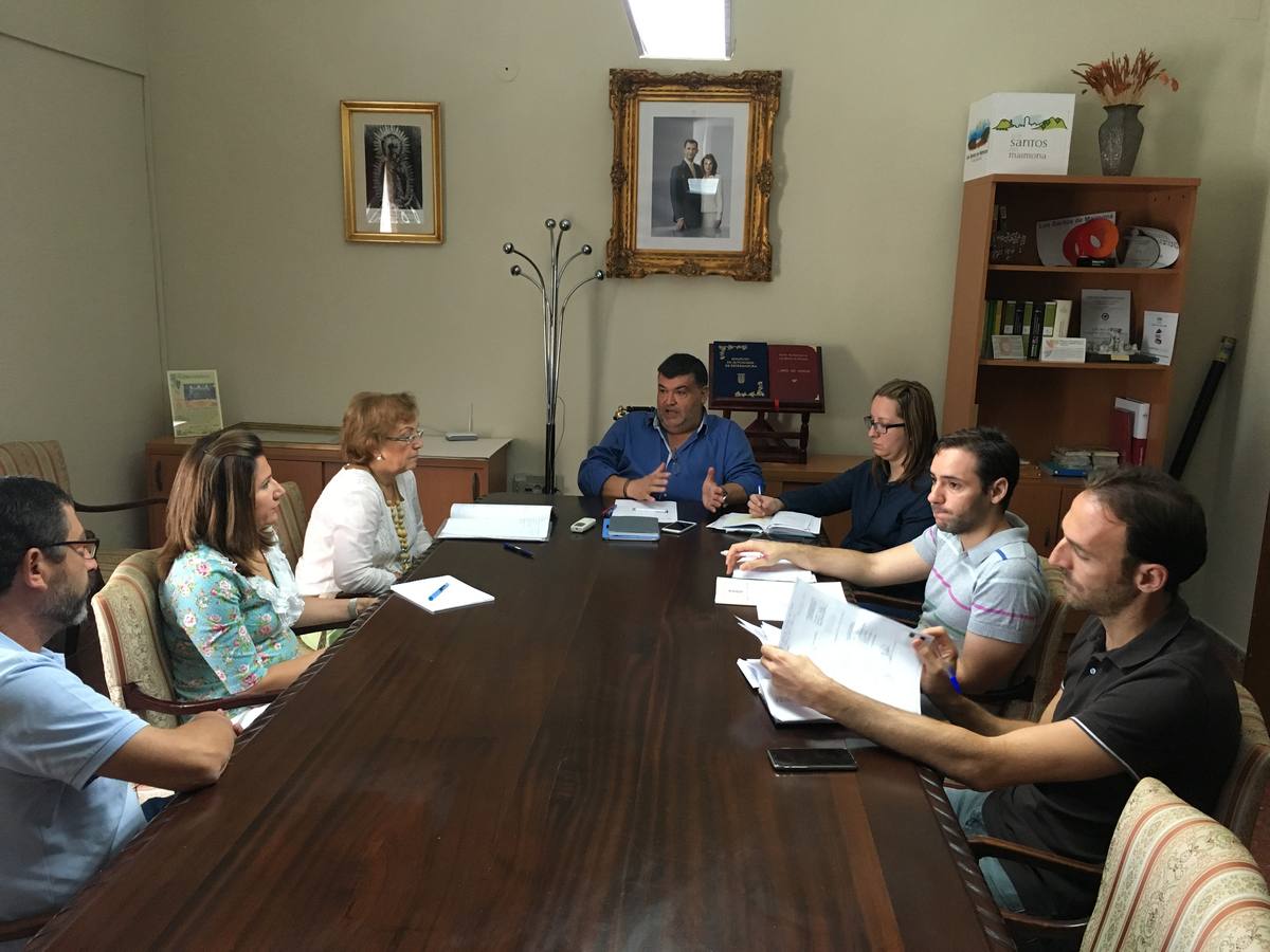 El Ayuntamiento se reúne con los colegios de la localidad para planificar el curso 2016/2017