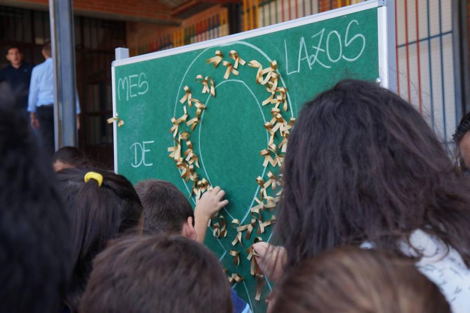 AOEX conmemora el mes dorado de la esperanza para sensibilizar sobre el cáncer infantil