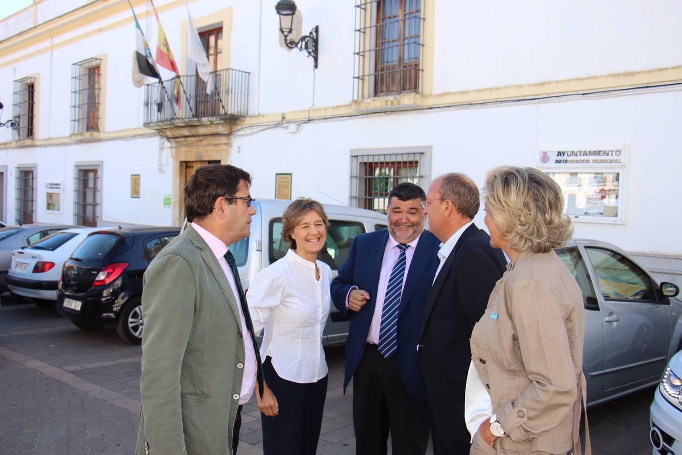 La Ministra de Agricultura se reunió con parte del equipo de gobierno en 'Labradores'