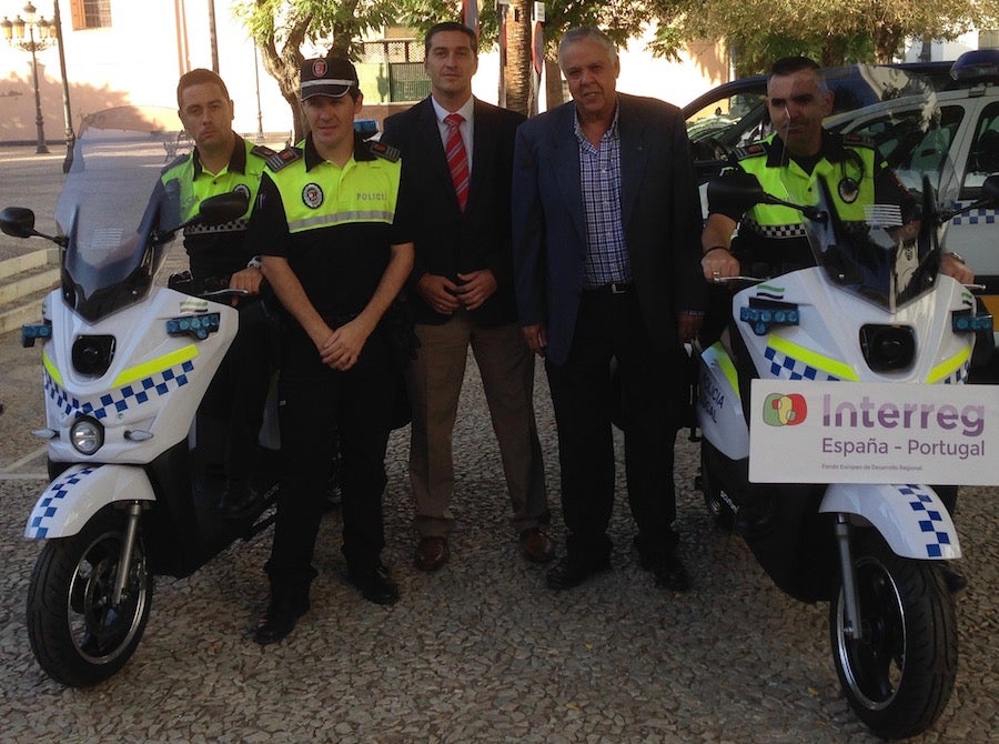 La Policía Local tiene desde hoy dos nuevas motos eléctricas totalmente gratuitas