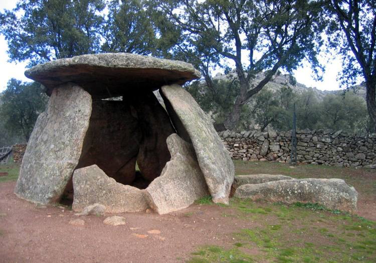 Los senderistas harán, este domingo, la Ruta de los Dólmenes