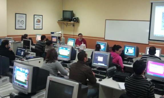 5.100 euros para financiar dos Programas de Aprendizaje en Monesterio