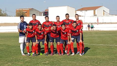 Los rojillos vencen en casa por 3-0 a la Ribereña