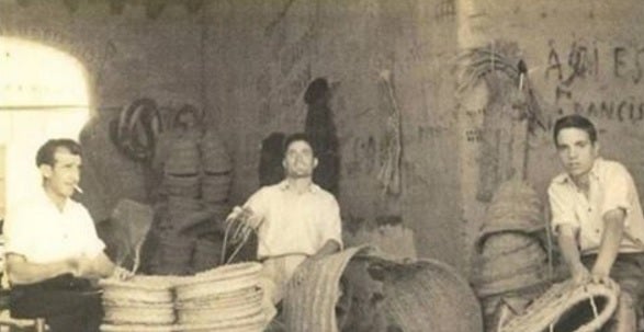 Talleres de juncia y juegos populares para los alumnos, hoy en el Torruco