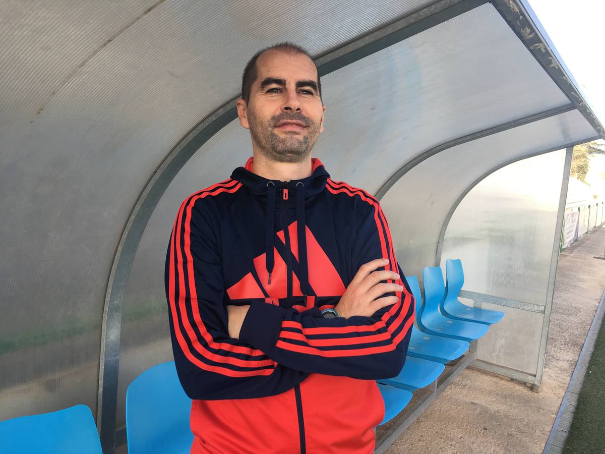 Lorenzo Montaño debuta como entrenador de La Estrella este domingo en Don Benito