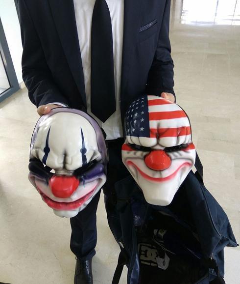 Cazan a dos 'payasos' con armas simuladas en el centro de Almería