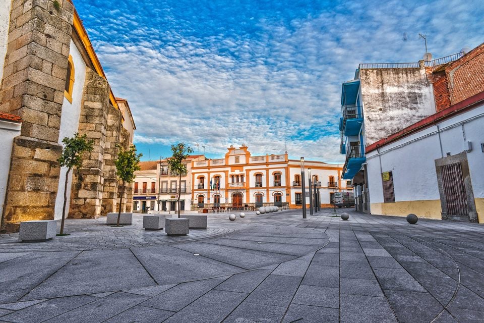 La remodelación de la plaza de España, premio OTAEX 2016 a la accesibilidad universal