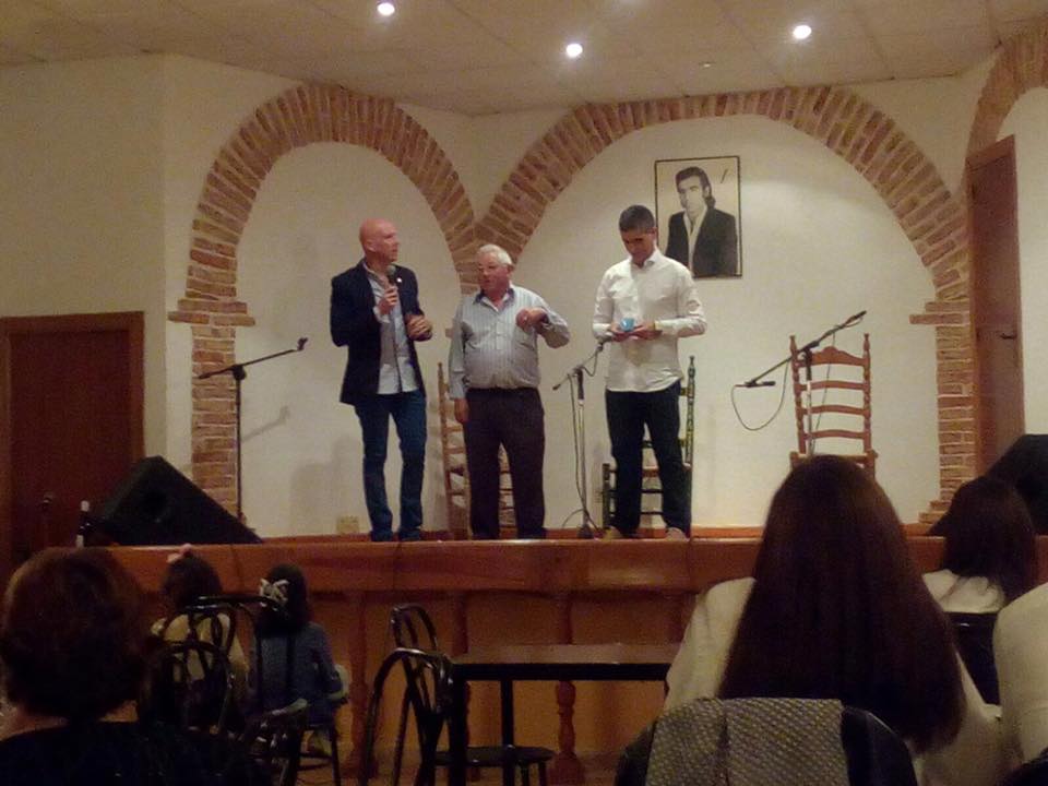 El alcalde, socio de honor de la Peña Flamenca ‘Cándido de Quintana’