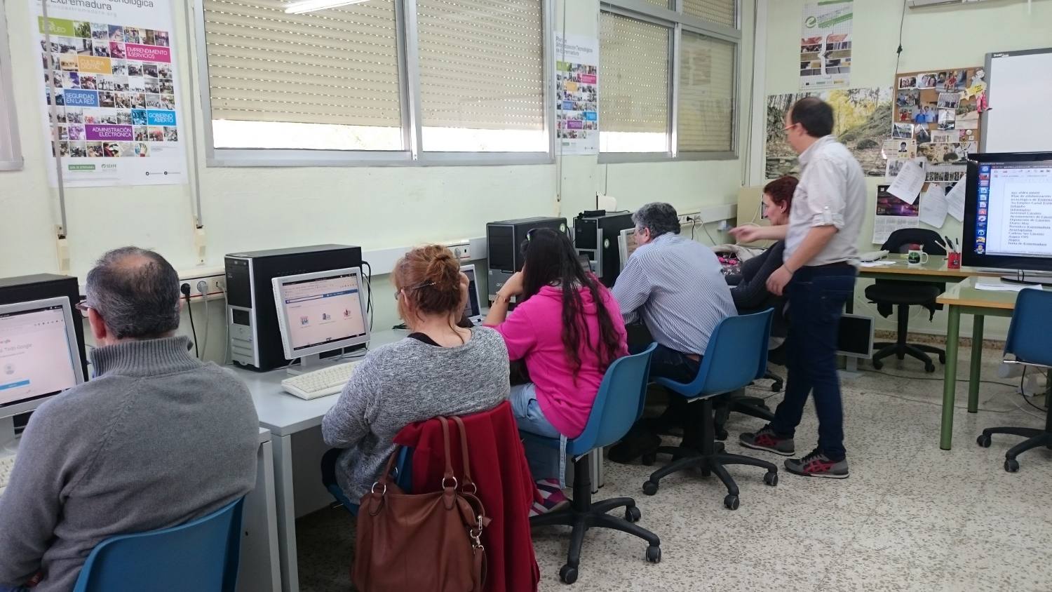El Plan de Alfabetización Tecnológica forma, sensibiliza y asesora a empresarios y emprendedores en herramientas TIC