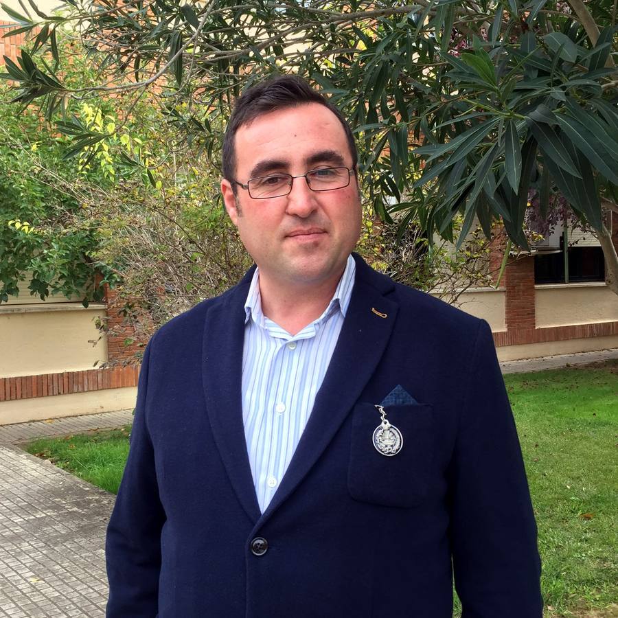Miguel Monge Paredes, galardonado por su trayectoria profesional