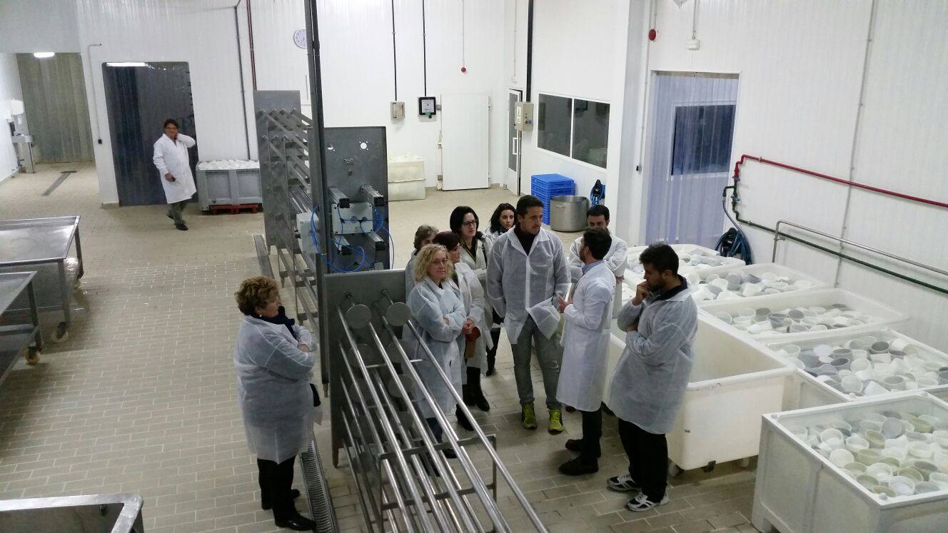 Visita de una comitiva del PP a las instalaciones de Arteserena