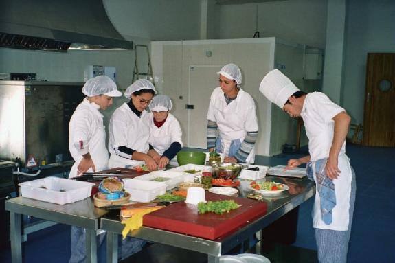 La Escuela Profesional ‘Monesterio VIII’ dará ocupación a 15 desempleados en la especialidad de Cocina