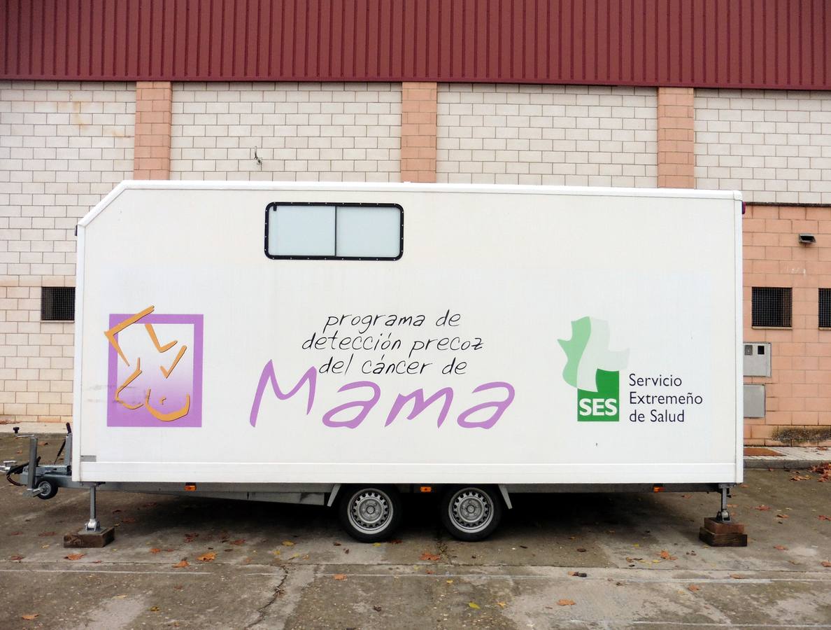 La unidad móvil de mamografías del SES cita a 400 mujeres de la localidad