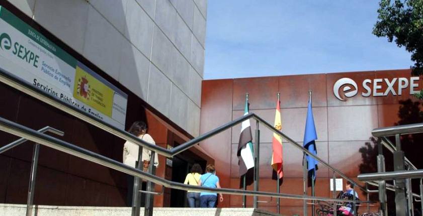 El Ayuntamiento convoca dos plazas de limpiador