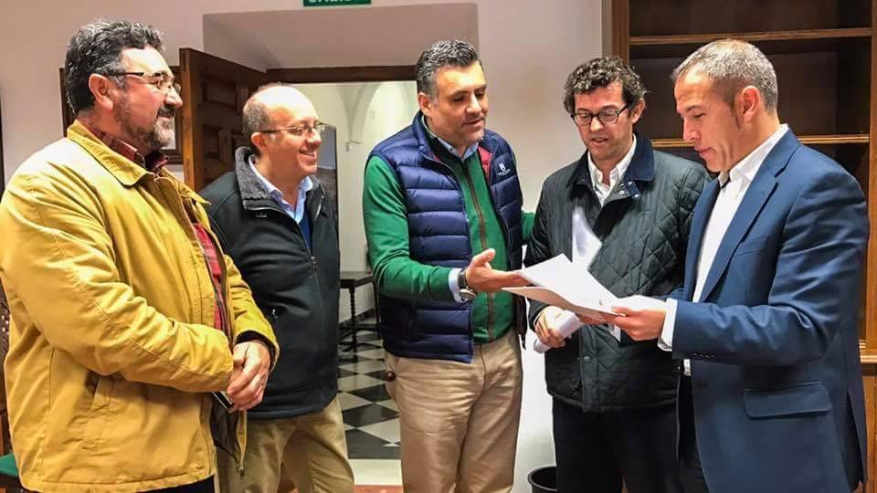 Coria recibirá una inversión de 290.000 euros para asfaltado y acerados de calles