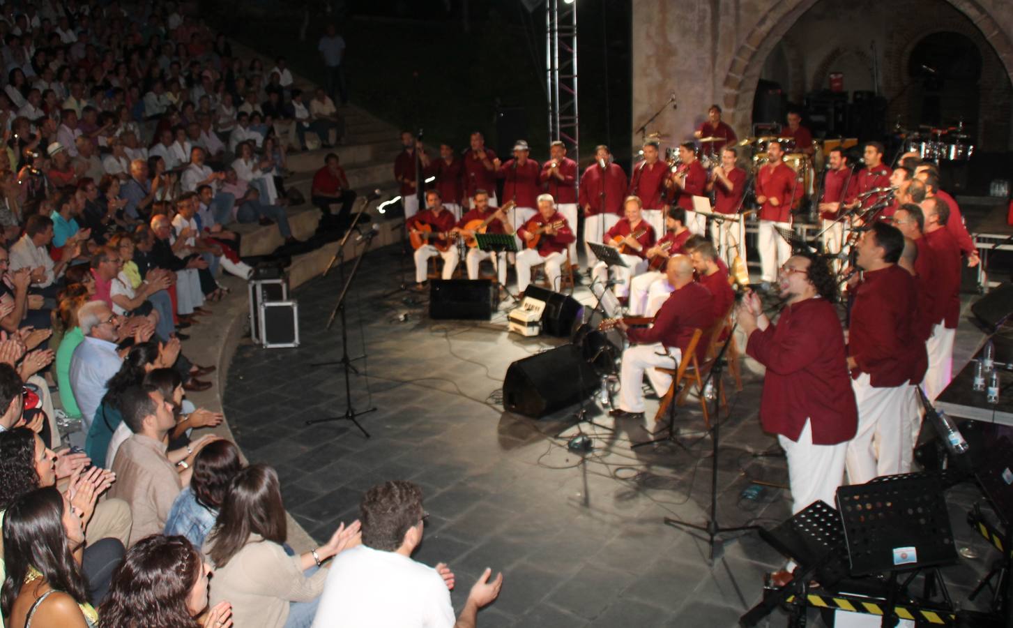 ‘Furriones’ actúa este sábado en el cine-teatro Balboa con motivo de la reapertura de este espacio cultural