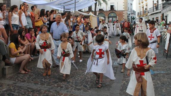 Jerez impulsa su Festival Templario con la puesta en escena de una obra teatral