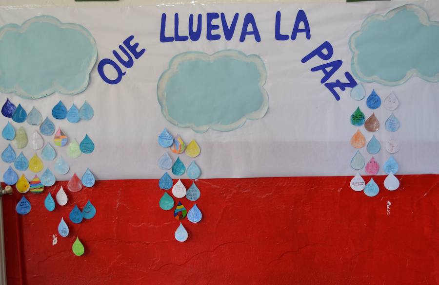 Los alumnos del CEIP Francisco Perera adelantan la celebración del Día de la Paz