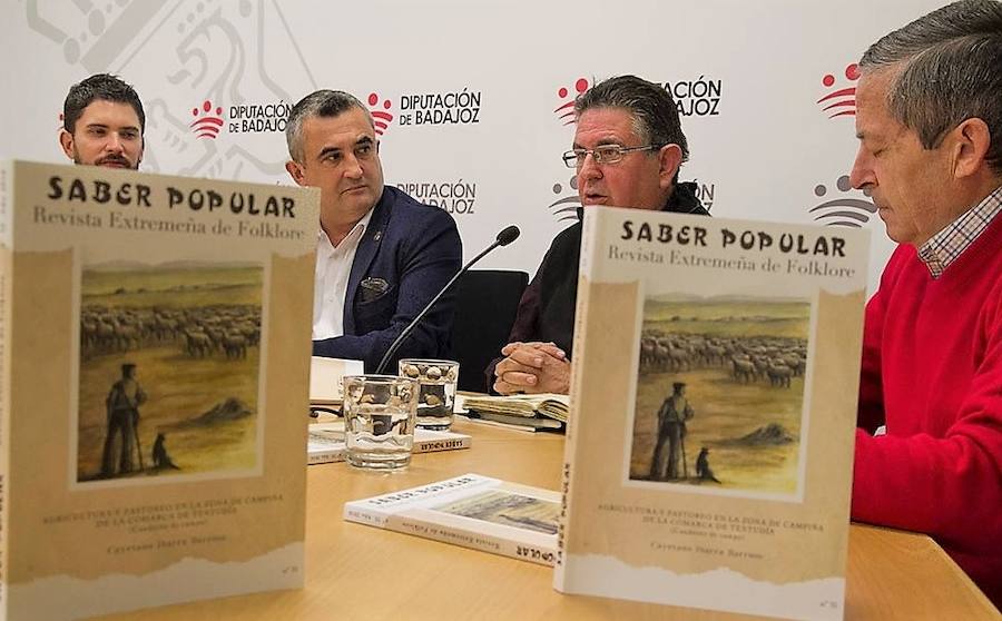 El auditorio acoge el sábado la presentación del trabajo de Cayetano Ibarra sobre la etnografía ilustrada de la agricultura y el pastoreo