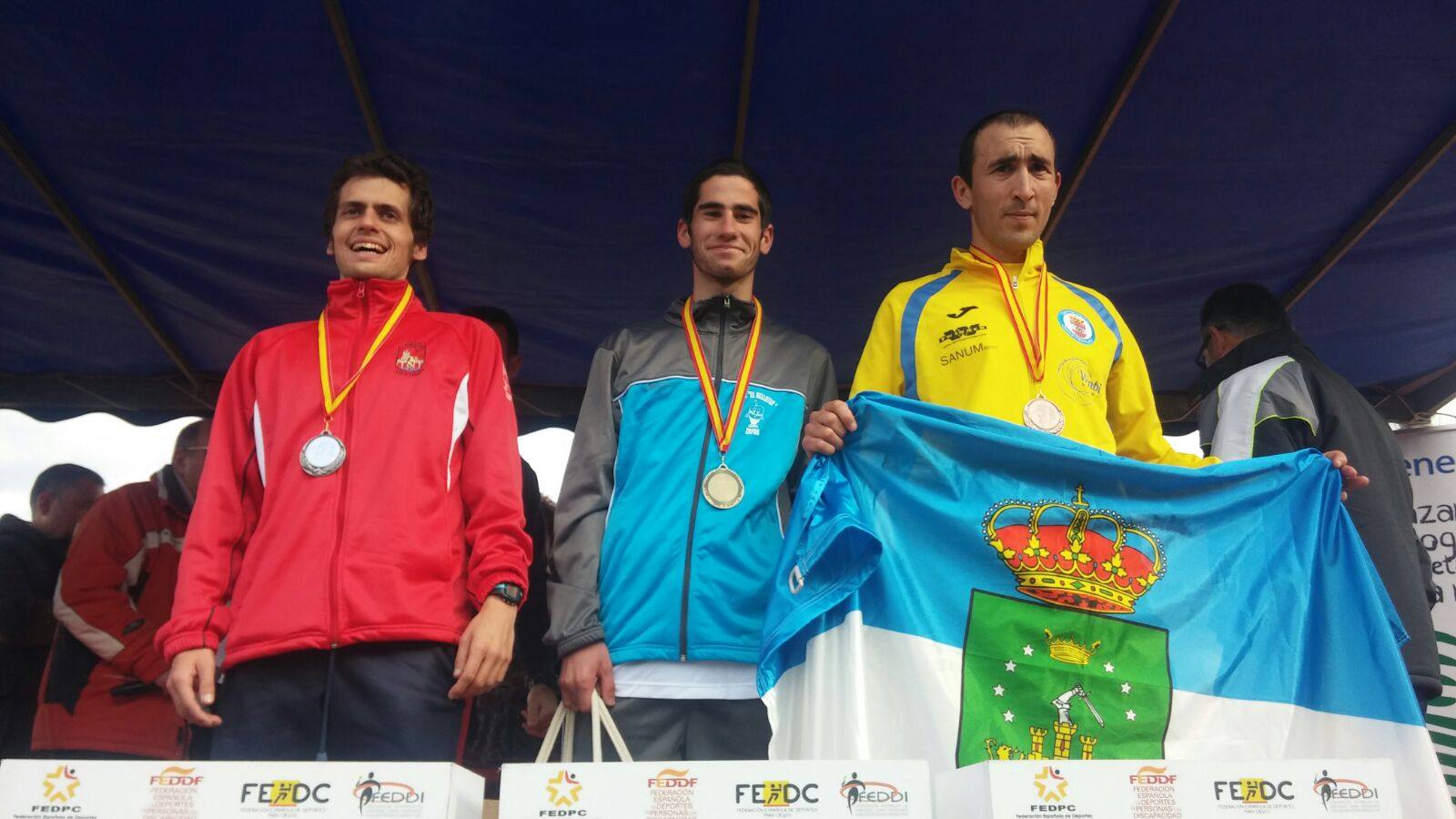 El jerezano Manuel Gómez y Bárbara Isabel Mª González, campeones de España de campo a través