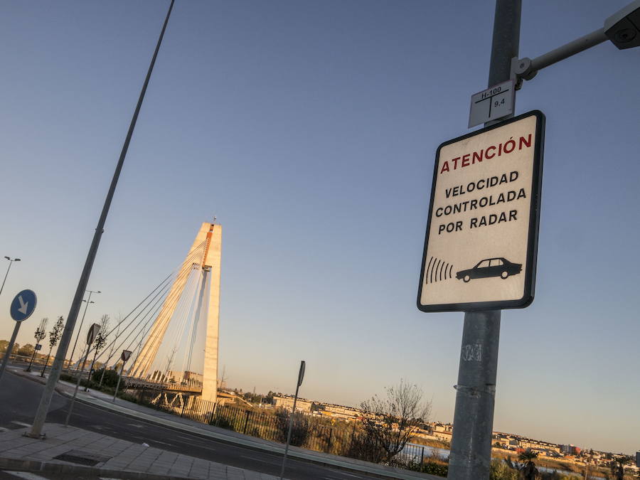 Aviso de radar en la cabecera del Puente Real:: HOY/
