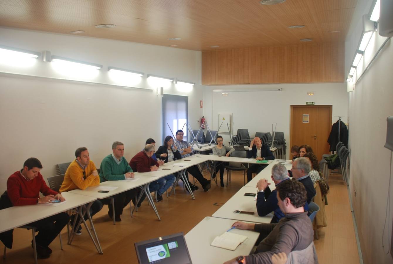 Alcaldes de municipios de La Serena y Vegas Altas se reúnen para reclamar el inicio del tramo de la autovía A-43