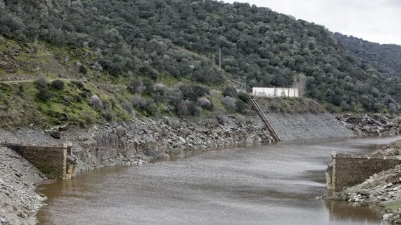 Cáceres multa a la empresa del agua con 110.000 euros