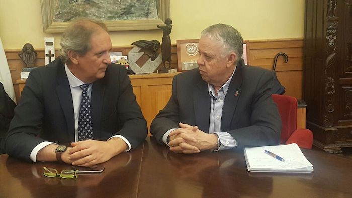 El nuevo gerente del Área de Salud de Mérida visitó Villafranca para conocer la realidad de la atención primaria de primera mano