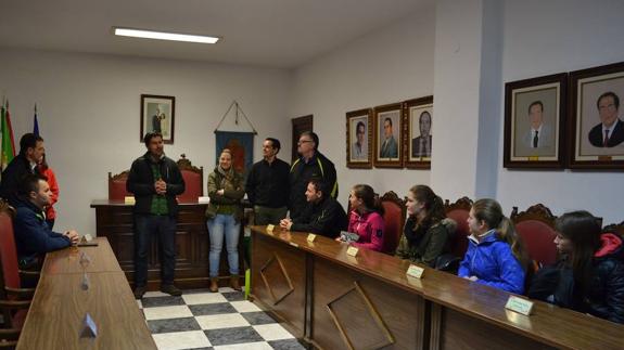 Un grupo de estudiantes de Eslovenia visita Villanueva de la mano de las Escuelas Parroquiales de Olivenza