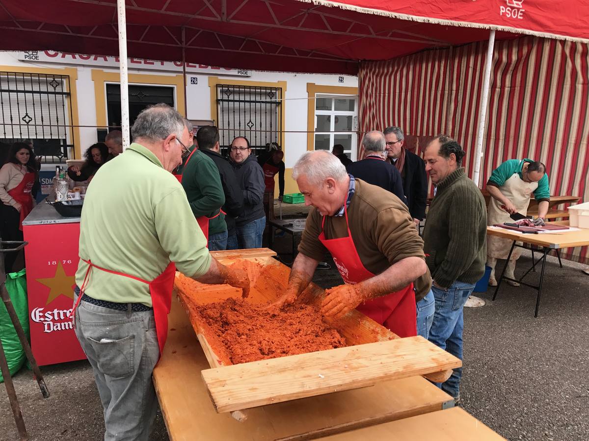 La Agrupación Socialista Local celebró para el pueblo su I Matanza Tradicional
