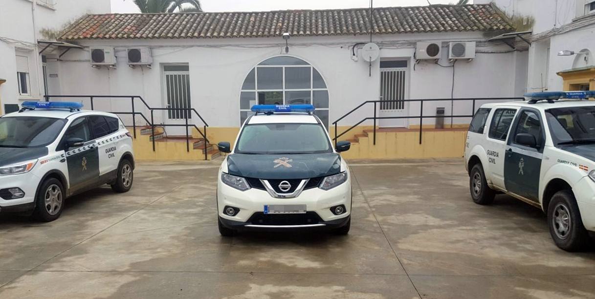 La Guardia Civil detiene a un vecino de Puebla de la Calzada por cuatro robos perpetrados en viviendas de sus vecinos