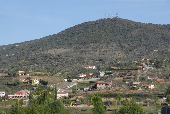 Condenados a un año y medio de cárcel por construir líneas eléctricas en Santa Bárbara