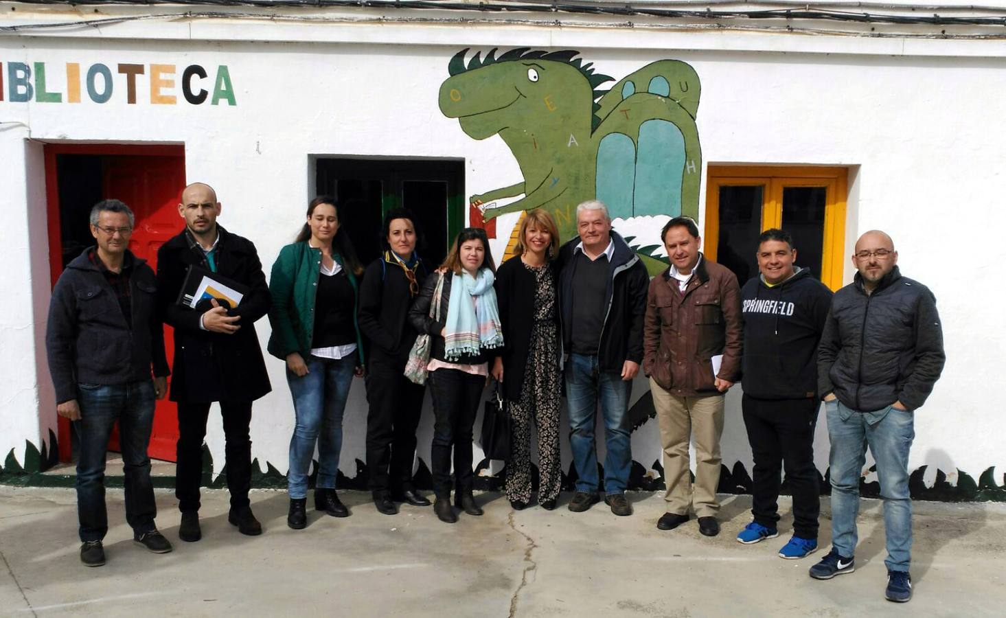 La delegada provincial de Educación confirma la construcción del nuevo colegio